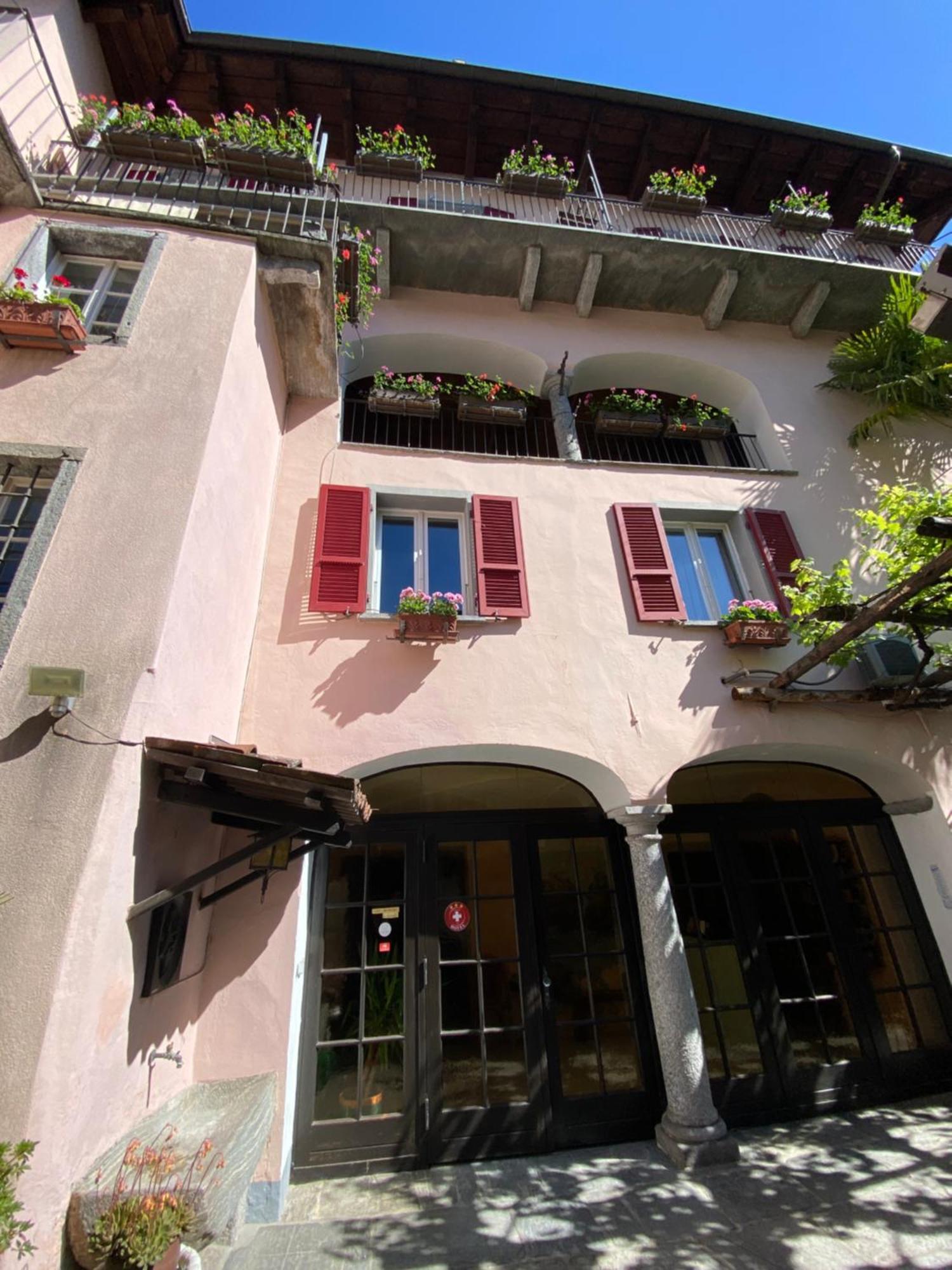 Hotel Antico Intragna Exterior foto