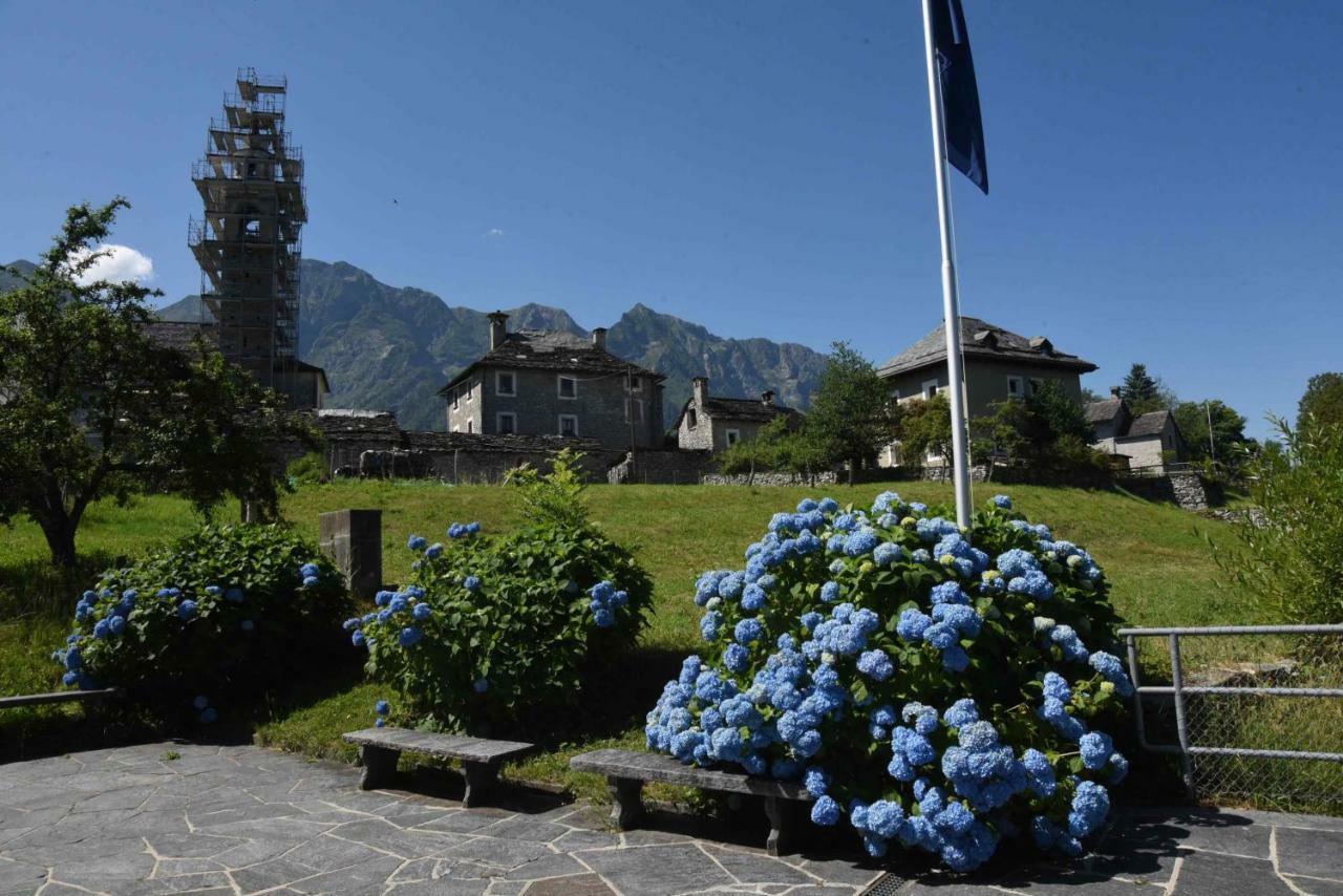Hotel Antico Intragna Exterior foto